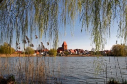 Blick über den Crivitzer See auf die Altstadt, Foto: Ralf Ottmann
