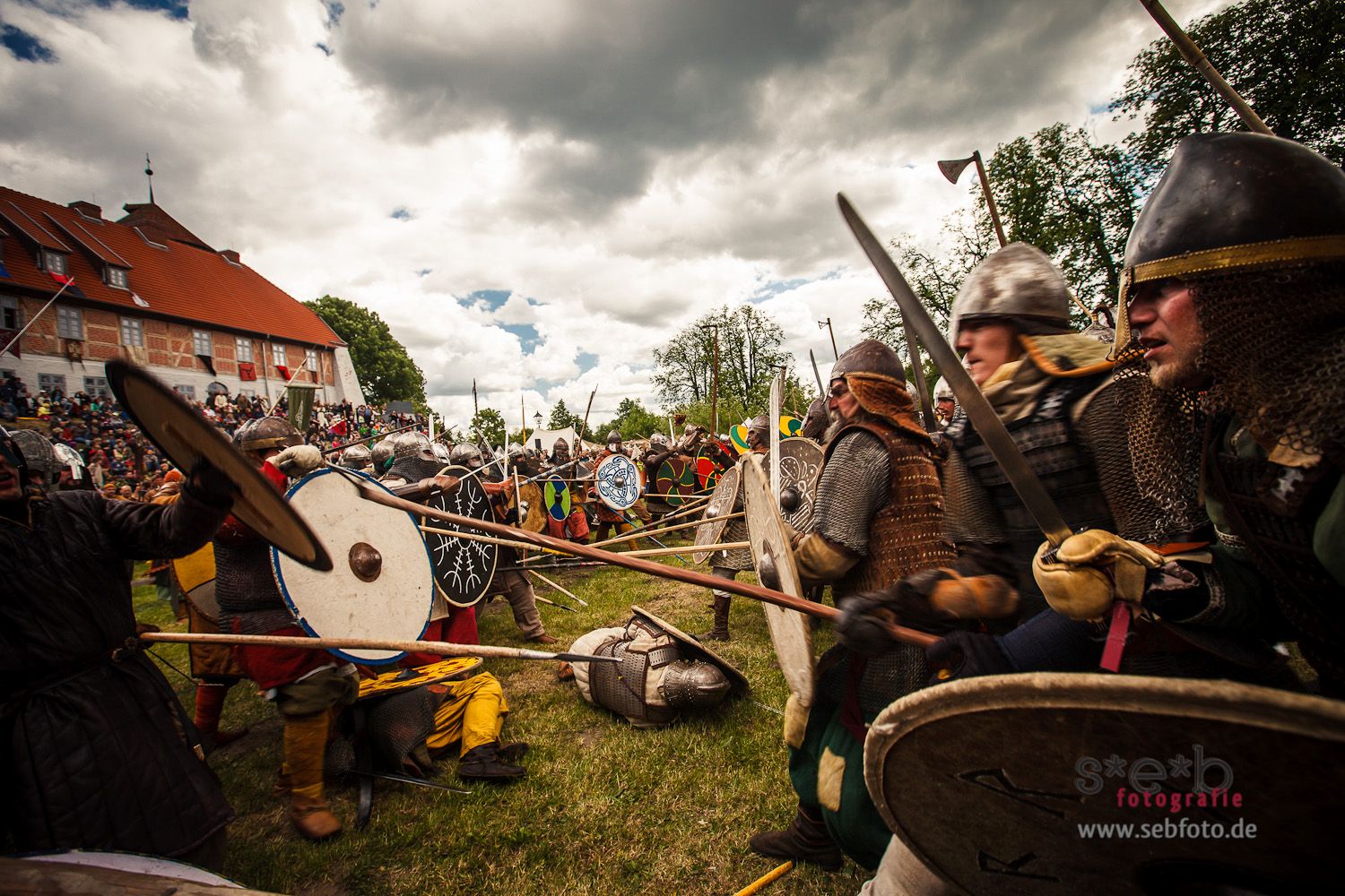 Burgfest Schwertkämpfer(2)