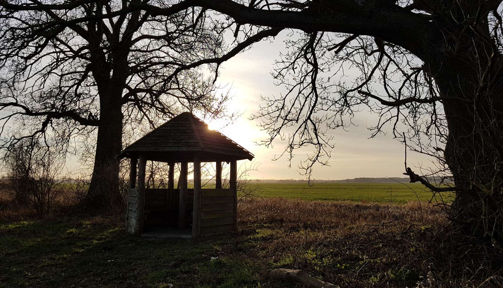 Picknickplatz am Lewitz-Radrundweg. 