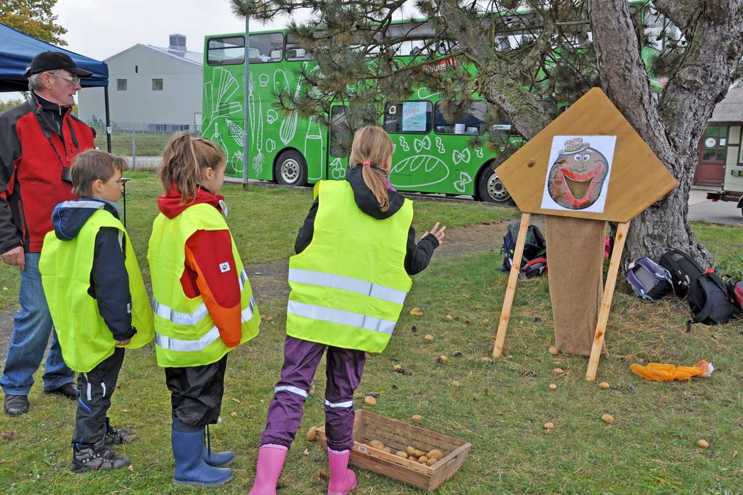 Kids an die Knolle - Spiel & Spaß bei der Kinder-Kartoffel-Spartakiade