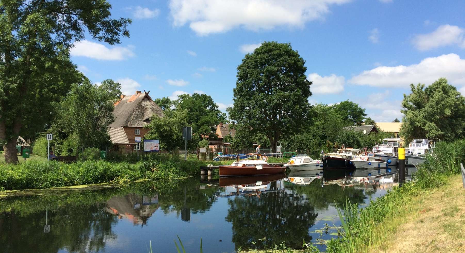 Bootsanleger an der Schleuse Banzkow in der Lewitz